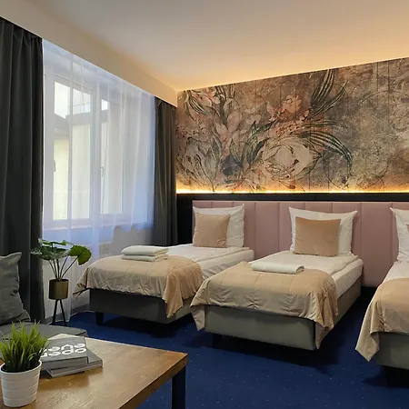 Cube House 4* Krakau