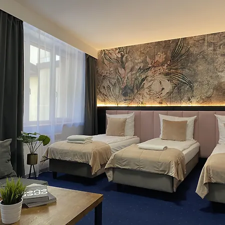 Cube House Apartamento 4*